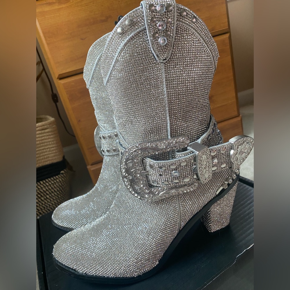 CLUB EXX Cowboy Boots - Size 11